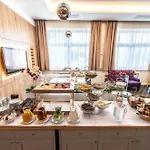 Privilege - Empire Group Appart hôtel 4*