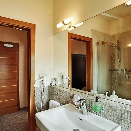 Privilege - Empire Hotels Group Aparthotel