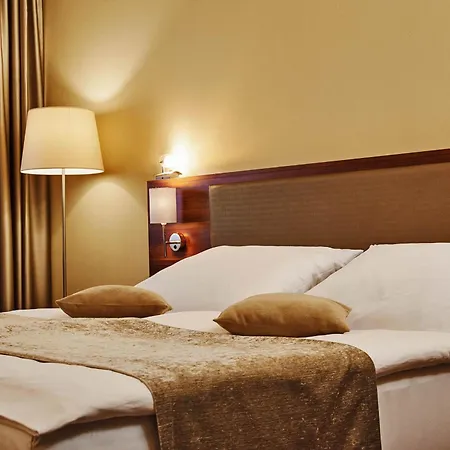 Privilege - Empire Hotels Group Aparthotel 4*