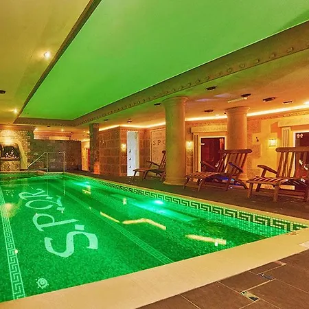 Privilege - Empire Hotels Group 4* Kosice