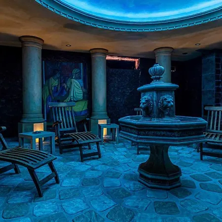 Privilege - Empire Hotels Group 4* Kosice