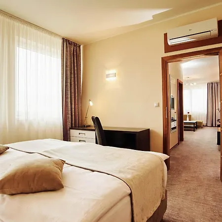 Privilege - Empire Hotels Group Aparthotel Košice