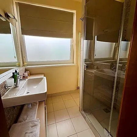 Privilege - Empire Group Lejlighedshotel 3*
