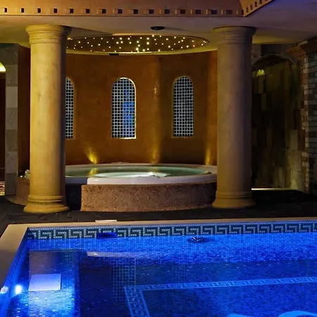 Privilege - Empire Hotels Group Aparthotel Kosice